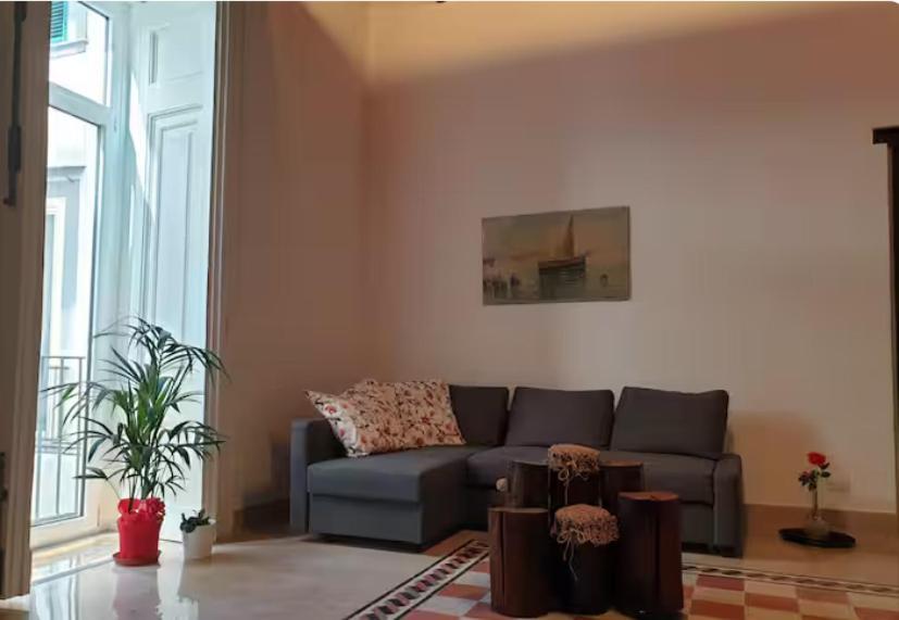 Ferienwohnung "Infrascata" Cento Metri Dal Mann Neapel Exterior foto